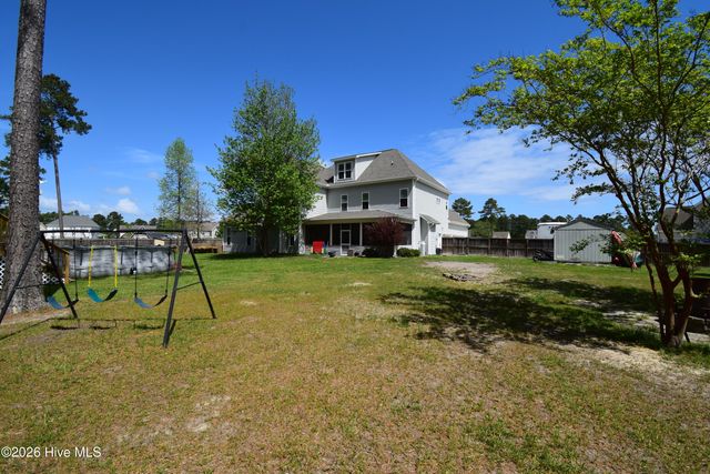 612 Dezi Lane, Hubert, NC 28539