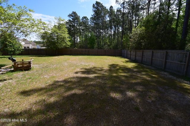 612 Dezi Lane, Hubert, NC 28539