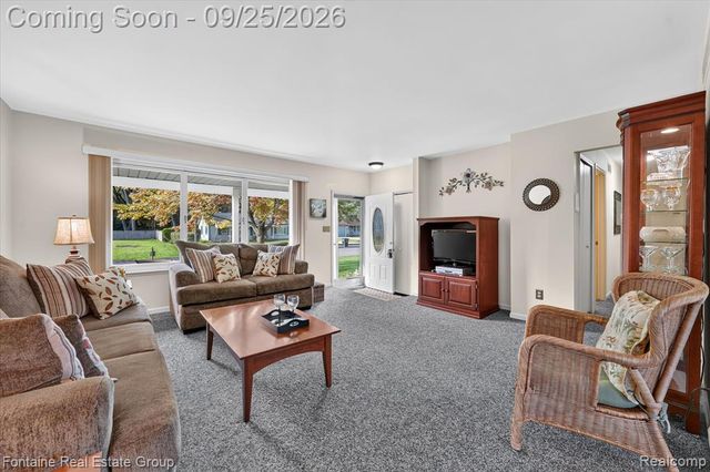 33474 Orangelawn Street, Livonia, MI 48150