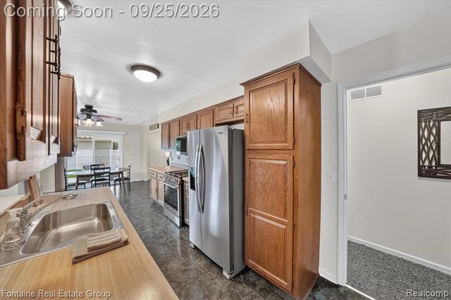 33474 Orangelawn Street, Livonia, MI 48150