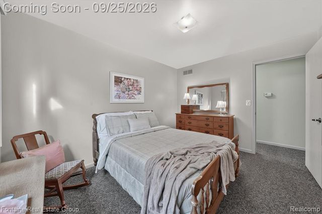 33474 Orangelawn Street, Livonia, MI 48150