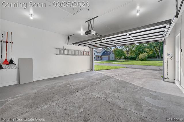 33474 Orangelawn Street, Livonia, MI 48150