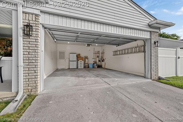 33474 Orangelawn Street, Livonia, MI 48150
