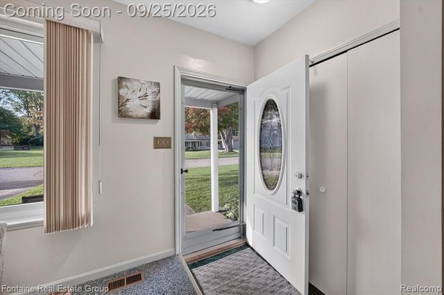 33474 Orangelawn Street, Livonia, MI 48150