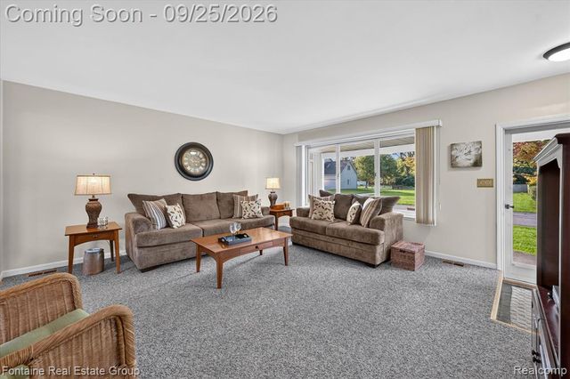 33474 Orangelawn Street, Livonia, MI 48150