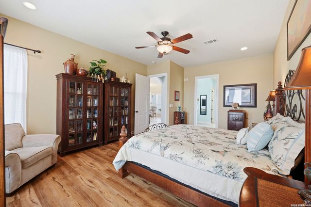1253 Sundown Trl, Fischer, TX 78623