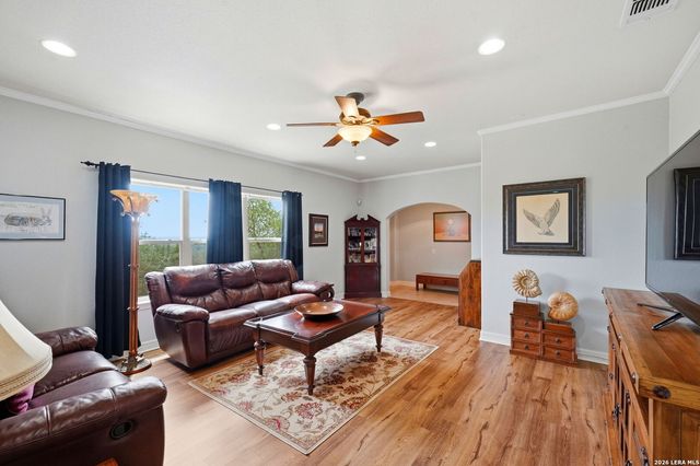 1253 Sundown Trl, Fischer, TX 78623