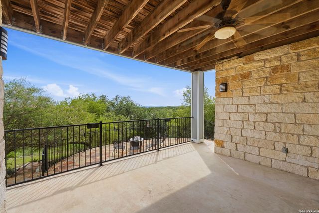 1253 Sundown Trl, Fischer, TX 78623