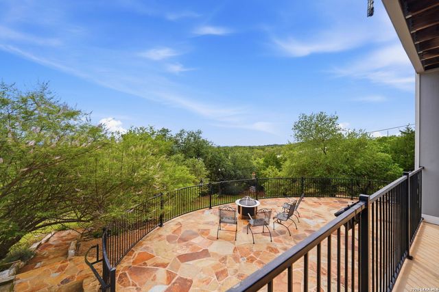1253 Sundown Trl, Fischer, TX 78623