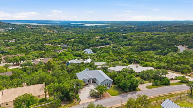 1253 Sundown Trl, Fischer, TX 78623