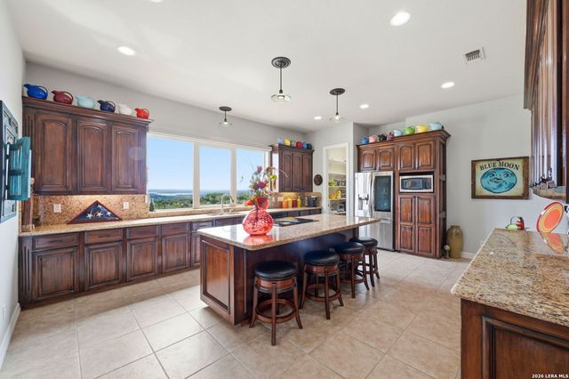 1253 Sundown Trl, Fischer, TX 78623