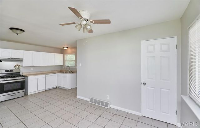 1960 Parker Road, Florissant, MO 63033