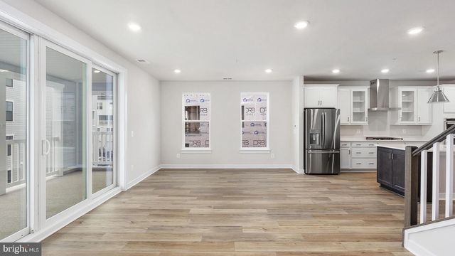 20816 CLOONGEE TER, Dulles, VA 20166