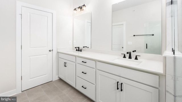 20816 CLOONGEE TER, Dulles, VA 20166
