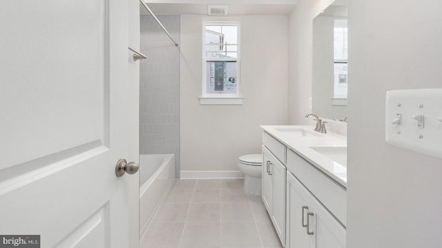 20816 CLOONGEE TER, Dulles, VA 20166