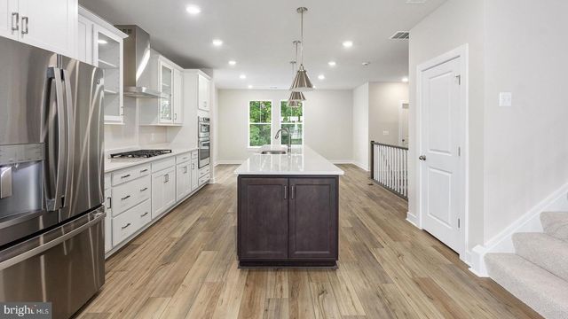 20816 CLOONGEE TER, Dulles, VA 20166
