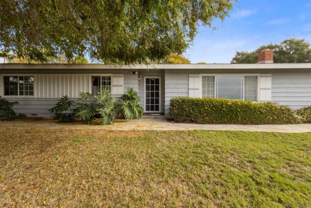 1724 S Santa Fe Ave, Vista, CA 92084