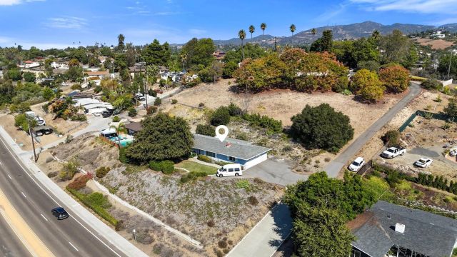 1724 S Santa Fe Ave, Vista, CA 92084