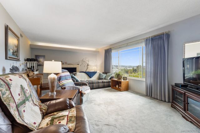 1724 S Santa Fe Ave, Vista, CA 92084