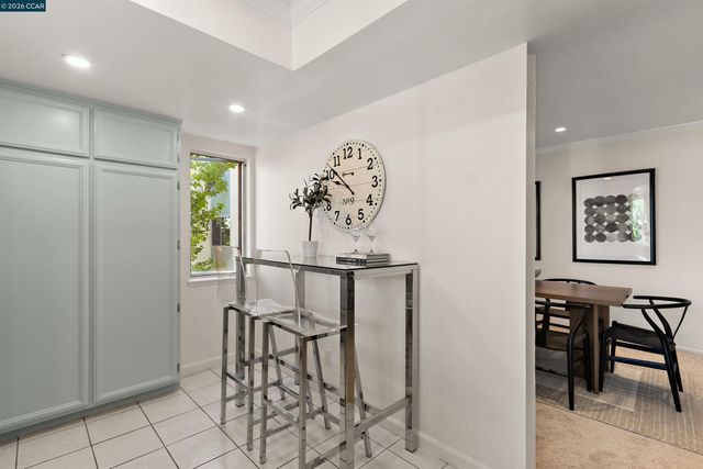 1501 Ptarmigan Dr 7B, Walnut Creek, CA 94595