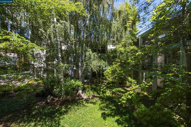 1501 Ptarmigan Dr 7B, Walnut Creek, CA 94595