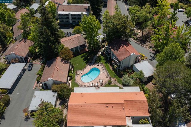 1501 Ptarmigan Dr 7B, Walnut Creek, CA 94595