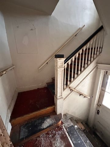 517 W Englewood Avenue, Chicago, IL 60621