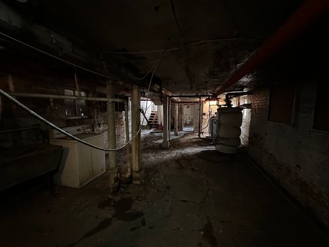 517 W Englewood Avenue, Chicago, IL 60621