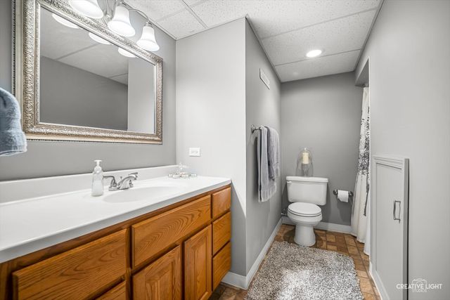 128 N Hale Avenue, Bartlett, IL 60103