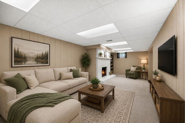 128 N Hale Avenue, Bartlett, IL 60103