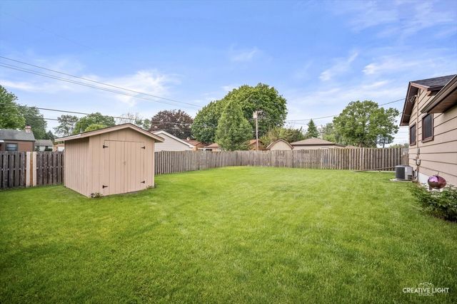 128 N Hale Avenue, Bartlett, IL 60103