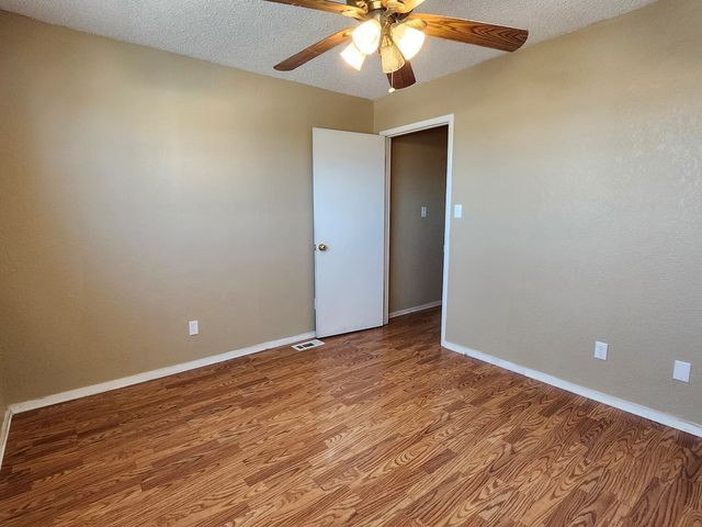 1010 SW 5th St, Andrews, TX 79714