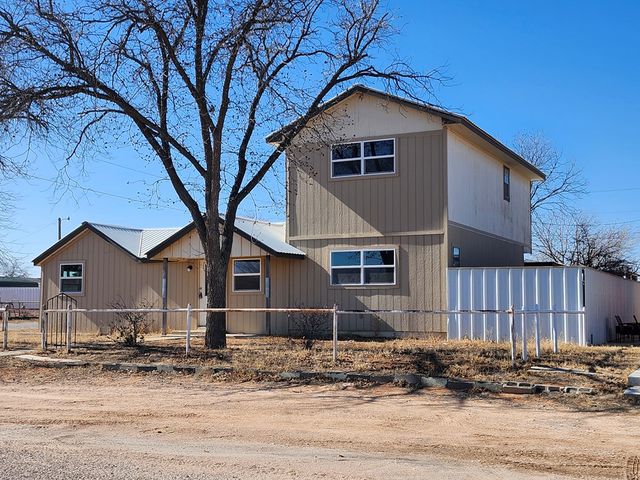 1010 SW 5th St, Andrews, TX 79714