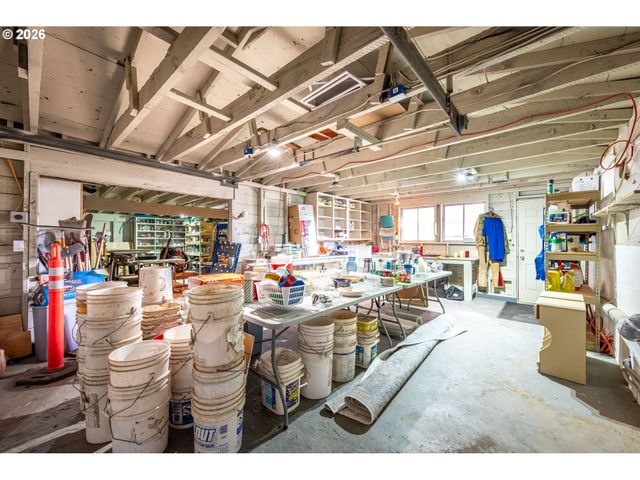 722 2ND Ave, Castle Rock, WA 98611