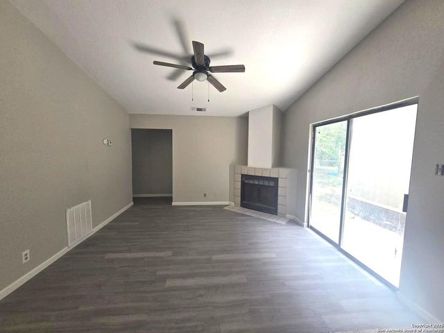 10243 Raven Field, San Antonio, TX 78245