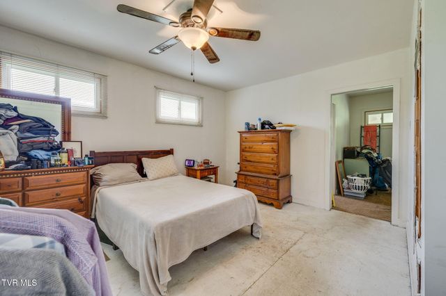 4136 Ridge Road, Kingsport, TN 37660