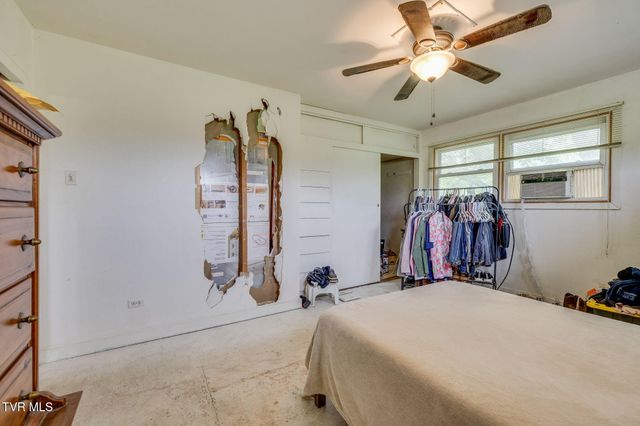 4136 Ridge Road, Kingsport, TN 37660