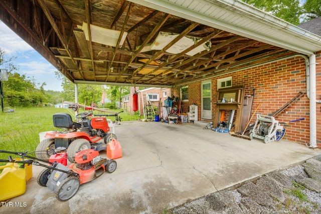 4136 Ridge Road, Kingsport, TN 37660