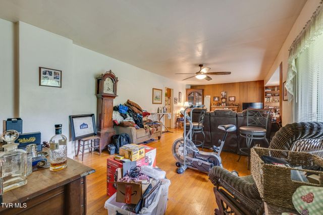 4136 Ridge Road, Kingsport, TN 37660