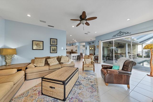 9910 LAUREL VALLEY AVENUE CIRCLE, Bradenton, FL 34202