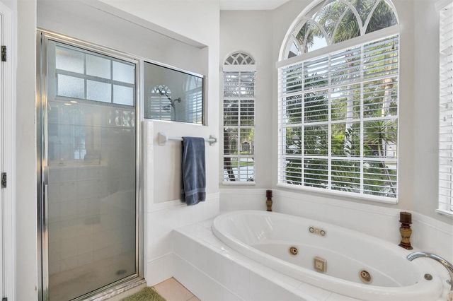 9910 LAUREL VALLEY AVENUE CIRCLE, Bradenton, FL 34202