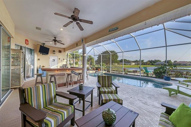 9910 LAUREL VALLEY AVENUE CIRCLE, Bradenton, FL 34202