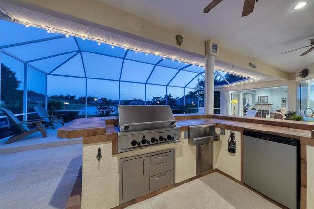 9910 LAUREL VALLEY AVENUE CIRCLE, Bradenton, FL 34202