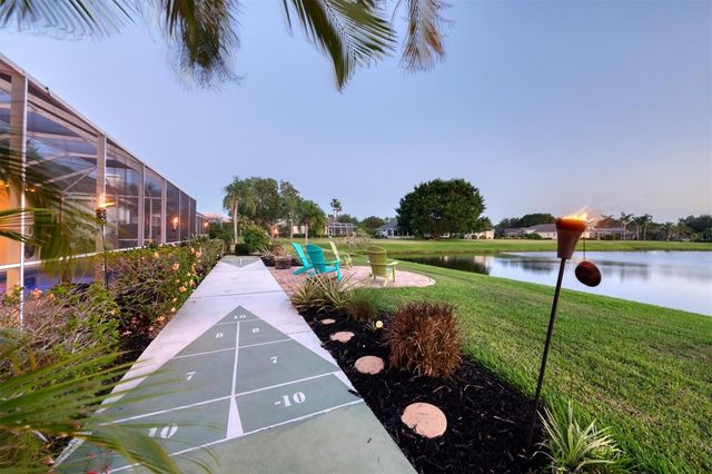 9910 LAUREL VALLEY AVENUE CIRCLE, Bradenton, FL 34202