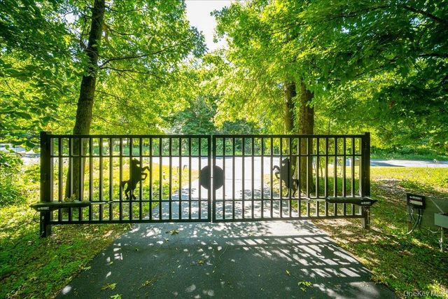 2398 State Route 207, Campbell Hall, NY 10916
