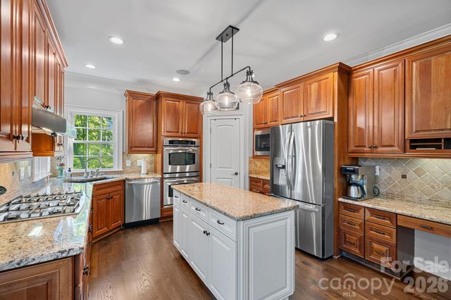 7809 Oak Haven Lane, Stanley, NC 28164