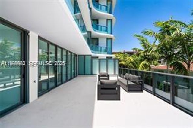 9901 W Bay Harbor Dr 305, Bay Harbor Islands, FL 33154