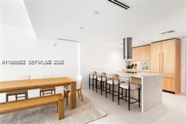 9901 W Bay Harbor Dr 305, Bay Harbor Islands, FL 33154