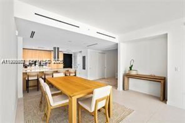 9901 W Bay Harbor Dr 305, Bay Harbor Islands, FL 33154