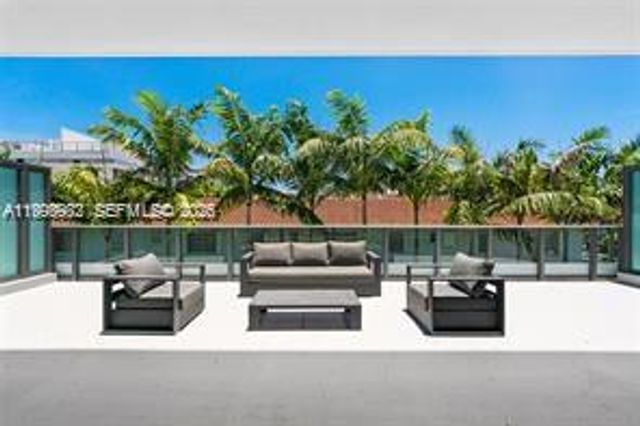 9901 W Bay Harbor Dr 305, Bay Harbor Islands, FL 33154